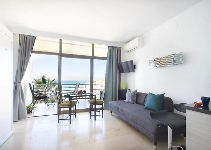 Sea Front With Spacious Balcony Santa Clara