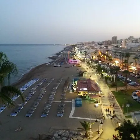 Sea Front With Spacious Balcony Santa Clara 公寓 托雷莫利诺斯