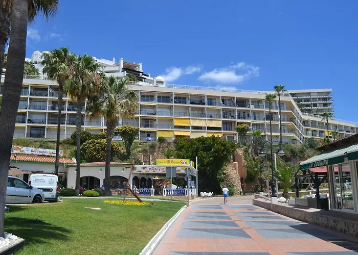 Sea Front With Spacious Balcony Santa Clara Apartamento