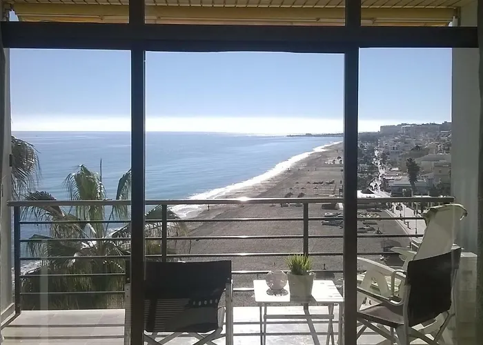 Sea Front With Spacious Balcony Santa Clara Торремолинос