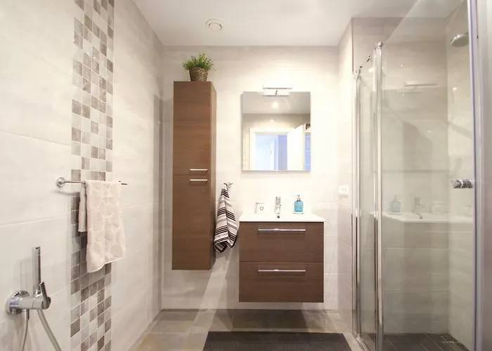 Sea Front With Spacious Balcony Santa Clara *